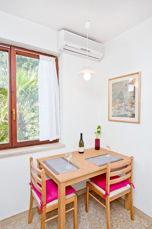 Apartments Alluro روفينج الغرفة الصورة